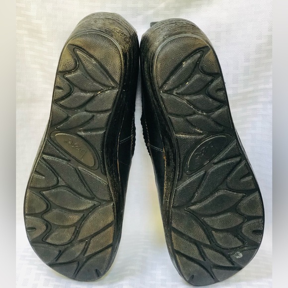 BOC Born Concept Black Leather Stefana Clog Appropriate 3” Heel - Picture 4 of 9